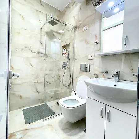 森特鲁姆酒店 酒店